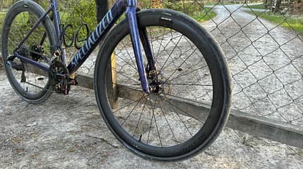Scope R4.A mit Schwalbe Pro One Allroad in einem Specialized Allez Sprint Scope R4.A mit Schwalbe Pro One Allroad in einem Specialized Allez Sprint
