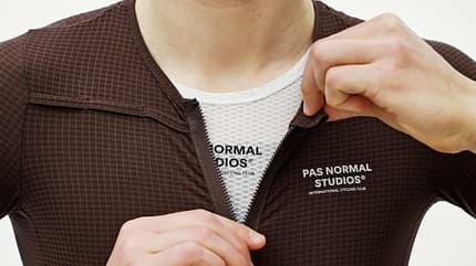 Baselaywer Pas Normal Studios Baselaywer Pas Normal Studios