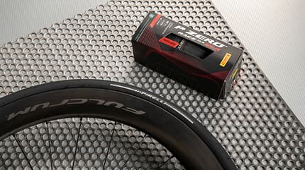 Der neue PZero Race TLR SL-R von Pirelli Der neue PZero Race TLR SL-R von Pirelli