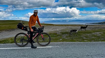 Tour Around Europe mit dem Gravelbike, Woche 13, Rentiere am Strand Tour Around Europe mit dem Gravelbike, Woche 13, Rentiere am Strand
