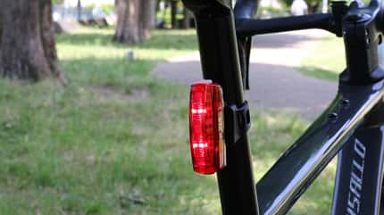 Cateye VIZ G Rücklicht,Akku-Lampe,an Sattelstütze montiert Cateye VIZ G Rücklicht,Akku-Lampe,an Sattelstütze montiert