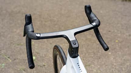 Rose Shave Force AXS,Rennrad,ROADBIKE Test,Lenker,Cockpit Rose Shave Force AXS,Rennrad,ROADBIKE Test,Lenker,Cockpit