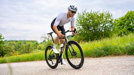Seka Spear RDC,Rennrad,China,RODBIKE TEst,Action,Bergauffahrt Seka Spear RDC,Rennrad,China,RODBIKE TEst,Action,Bergauffahrt