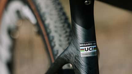 Das neue Megamo Silk MY27 UCI Label