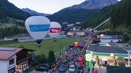 Das riesige Starterfeld des Ötztaler Radmarathons Das riesige Starterfeld des Ötztaler Radmarathons
