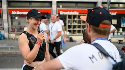 Lukas Hoffmann mit Nina Hoffmann im Interview Red Bull Cerro Abajo Stuttgart 2026 Lukas Hoffmann mit Nina Hoffmann im Interview Red Bull Cerro Abajo Stuttgart 2026