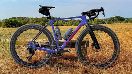 Look G85 Cezal,Test,Gravelbike,Feld,vertrocknete Wiese Look G85 Cezal,Test,Gravelbike,Feld,vertrocknete Wiese
