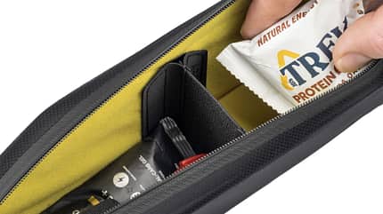 Apidura Expidition Long Tube Pack,Bikepacking,Tasche,Innenraum,Studio Apidura Expidition Long Tube Pack,Bikepacking,Tasche,Innenraum,Studio
