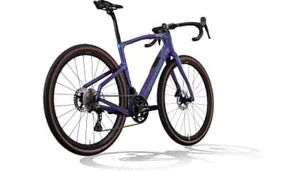 Pinarello Grevil F-Serie,neue Farben AW26,Gravelbike,F3,schräg von hinten Pinarello Grevil F-Serie,neue Farben AW26,Gravelbike,F3,schräg von hinten