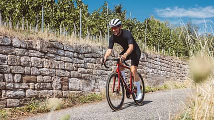 Specialized S-Works Tarmac SL9,Rennrad,ROADBIKE Test,Actionfoto,Weinberg Specialized S-Works Tarmac SL9,Rennrad,ROADBIKE Test,Actionfoto,Weinberg