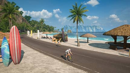 Zwei virtuelle Radfahrer auf einer Küstenstraße der MyWhoosh-Strecke Hawaii Island Zwei virtuelle Radfahrer auf einer Küstenstraße der MyWhoosh-Strecke Hawaii Island