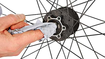 MB 0411 Werkstatt Naben Pflege Shimano Nabenkoerper reinigen (jpg)