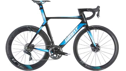 rb-1117-rennraeder-2018-giant-propel-advanced-sl-disc-benjamin-hahn-neuheiten-018 (jpg)
