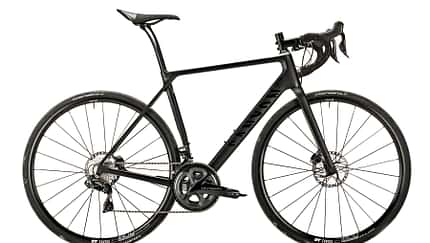 rb-0518-disc-tourer-canyon-endurace-cf-sl-disc-80-di2-BO-1886-high-res (jpg)