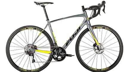 rb-0518-disc-tourer-fuji-gran-fondo-disc-21-BO-1888-high-res (jpg)