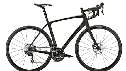 rb-0518-disc-tourer-trek-domane-sl6-disc-BO-1889-high-res (jpg)