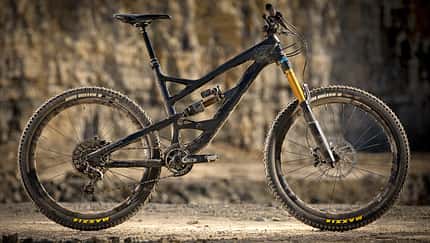 mb-0617-yt-capra-cf-pro-race-daniel-geiger (jpg)