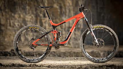 mb-0617-giant-reign-advanced-1-daniel-geiger (jpg)