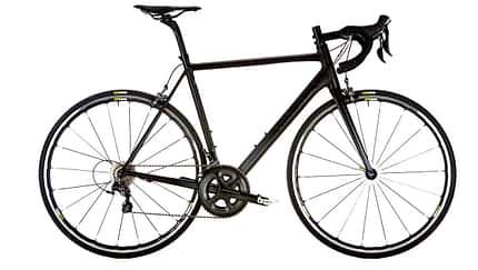 rb-0616-rennrad-test-radtest-bis-2000-canyon-ultimate-al-slx-9-punkt-0-benjamin-hahn (jpg)