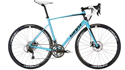 rb-0516-einsteiger-renner-giant-defy-disc-ltd-benjamin-hahn (jpg)