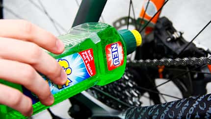 UB E-Bike richtig putzen Elektro-Rad waschen