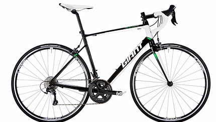 RB-0615-Einsteiger-Rennrader-Test-di-Giant-Defy-0-LTD (jpg)