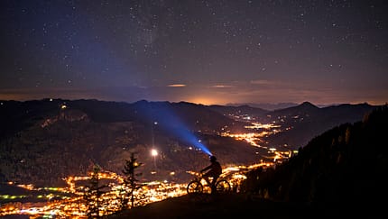 MB-0116-Fahrtechnik-Biken-bei-Nacht-Tipps-Teaserbild