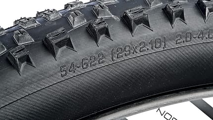 MB 0314 Reifen Detail 3
