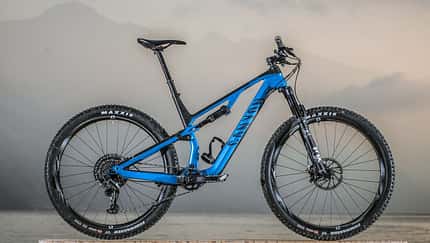 MB 0219 Canyon Neuron CF 9.0 SL Produktbild