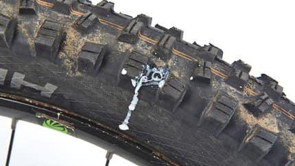 Tubeless-Reifen flicken
