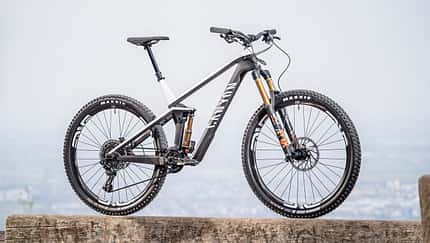 Canyon Strive CFR 9.0