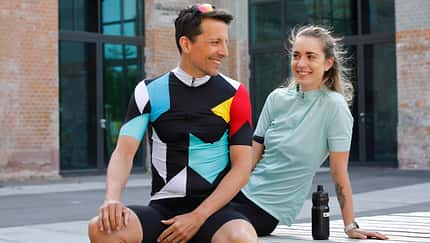 Neue Sommertrikots für Rennradfahrer