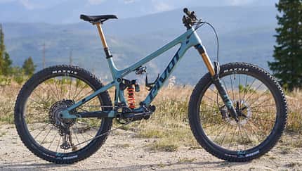 Vielseitiges US-Enduro von Pivot neu aufgelegt