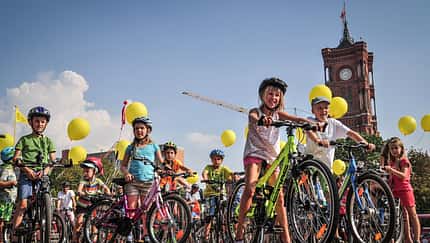 Kinder auf die Straßen