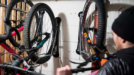 Die besten Fahrrad-Halterungen für drinnen und draußen