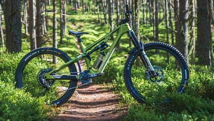 Diese neuen Mountainbikes erwarten uns 2023!