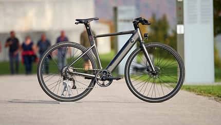 Leichte E-Bikes I Test Java Frenetica I Seitenansicht