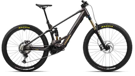 Das Wild ist ein neues E-Endura des spanischen Bike-Herstellers Orbea und bietet bis zu 170 mm Federweg an der Front.
