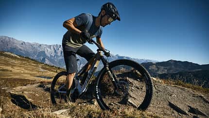 BMC Fourstroke LT AMP: Light E-MTB mit TQ-Antrieb