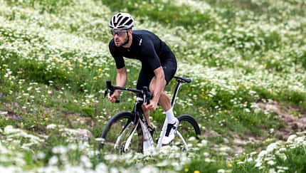 X und F: Die neuen Pinarello-Rennräder für 2023