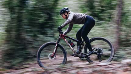Fahrbild Seitenansicht Specialized Epic World Cup