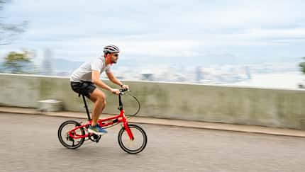 Citybike Faltrad I Tern BYB I Fahrbild Mann