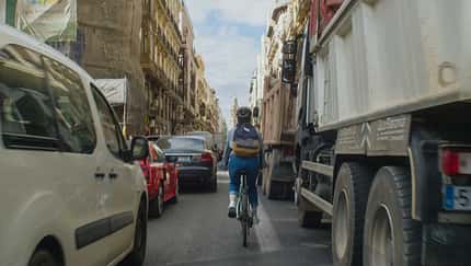 Canyon revolutioniert Fahrradsicherheit mit V2X-Technologie