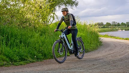 Trekking E-Bike Victoria Parcours 5 Action