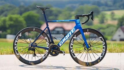 Giant Propel Advanced SL,Rennrad,World Tour,Seitenansicht