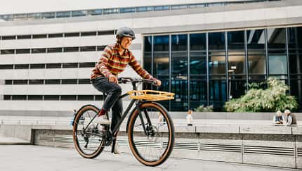 Test I Urban Flatbar Gravelbike I Rose Hobo I Fahrbild Frau 
