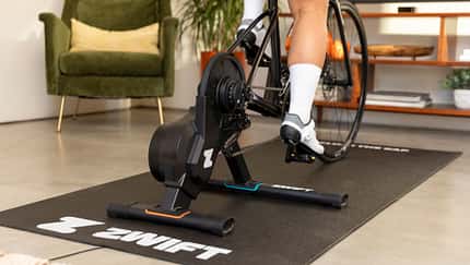 Zwift Hub One Rollentrainer Indoortraining Smarttrainer