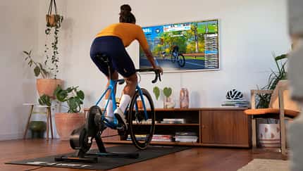 Zwift Rennrad Indoortraining Smarttrainer Rolle