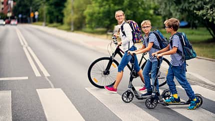 Ein neuer Erlass in NRW soll den Schulweg für Kinder sicherer machen. 