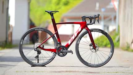 E-Rennrad BH iAerolight 1.8 Seitenansicht